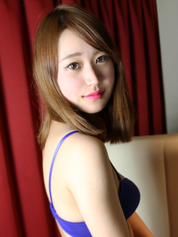 激安ヌキ道楽・祇園店 あいな 27歳 T：160　B：84(C)　W：56　H：84